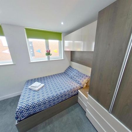 New House - Magnificent Studios In Coventry City Centre, Free Parking, By Covstays Exterior photo